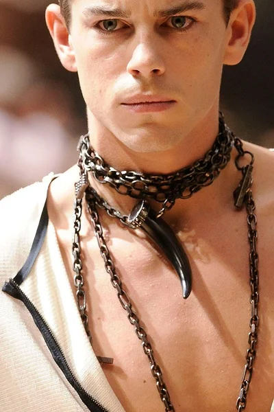 Look 38